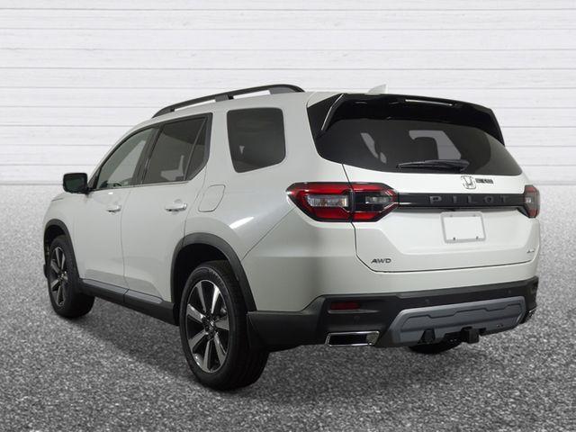 new 2025 Honda Pilot car, priced at $56,705