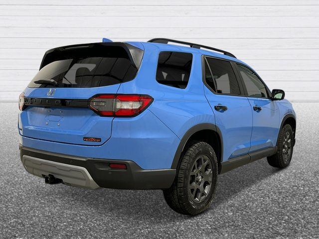 new 2025 Honda Pilot car, priced at $51,305