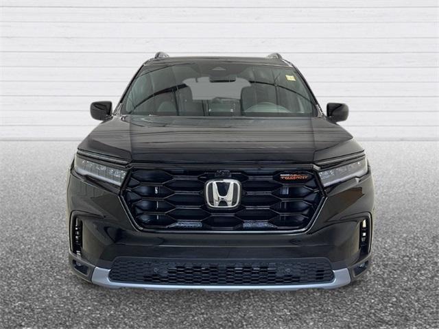 new 2025 Honda Pilot car, priced at $50,795