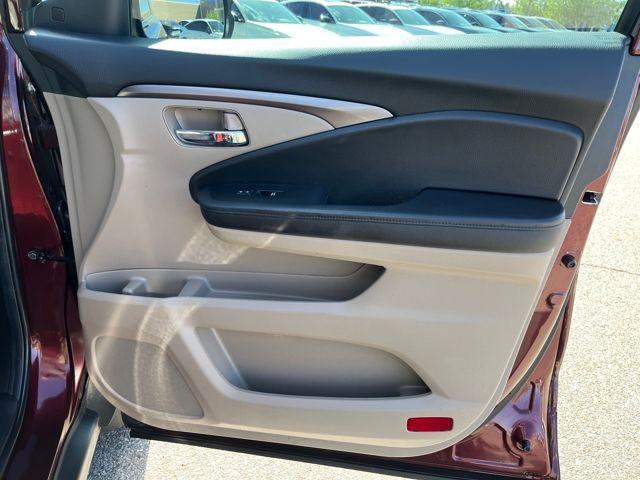 used 2022 Honda Pilot car, priced at $34,776