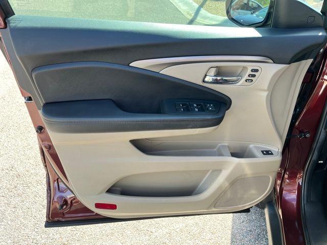 used 2022 Honda Pilot car, priced at $34,776