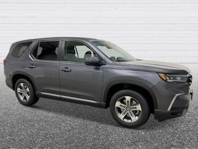 new 2025 Honda Pilot car, priced at $47,050
