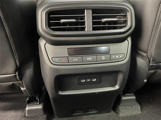 new 2025 Honda Pilot car, priced at $49,405