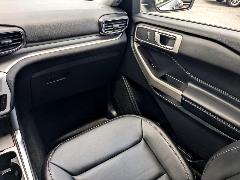 used 2023 Ford Explorer car