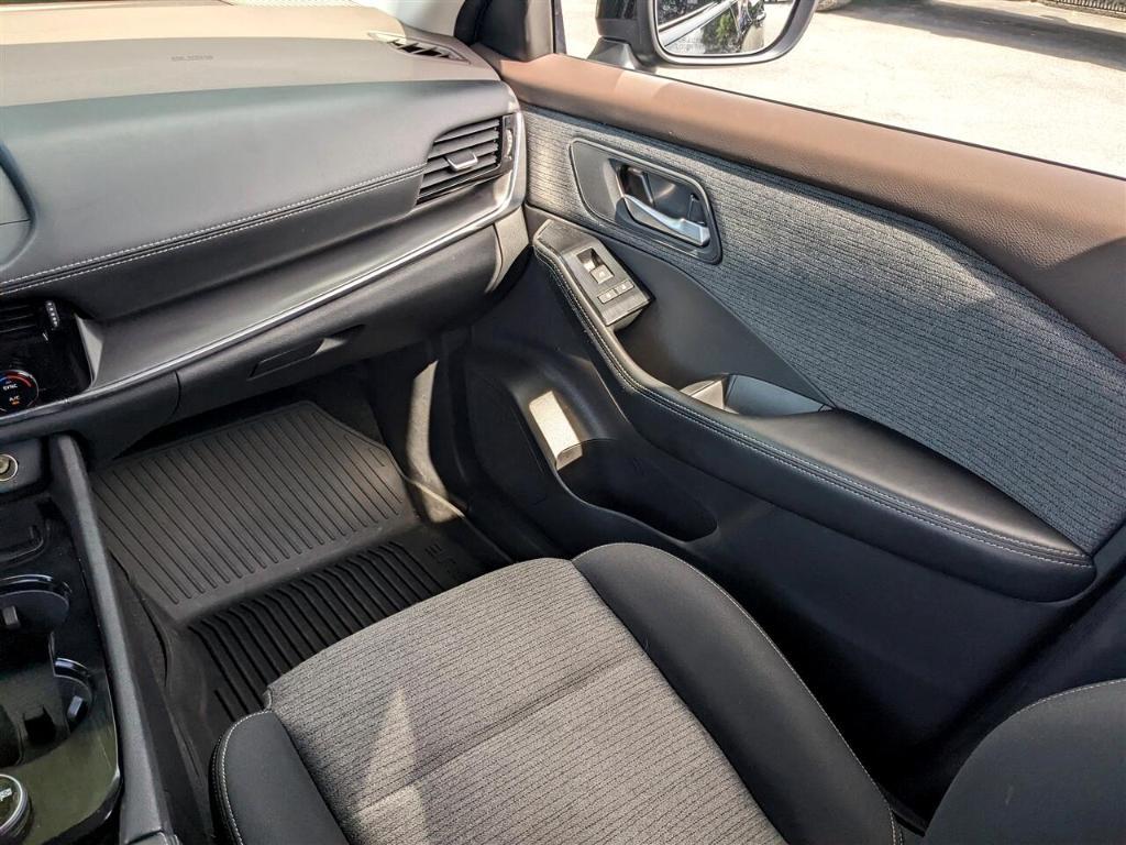used 2021 Nissan Rogue car, priced at $23,995