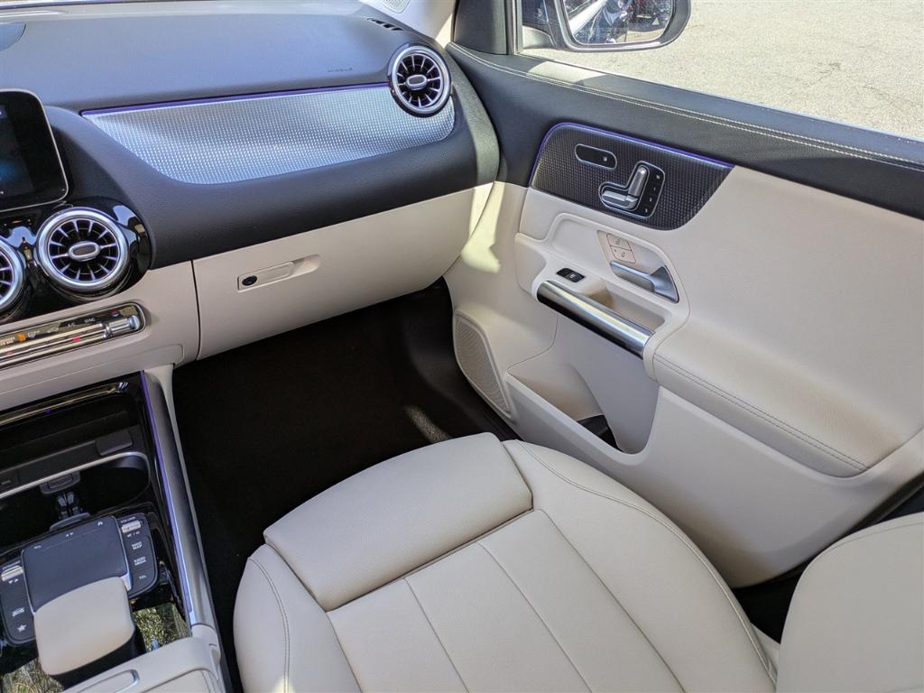 used 2021 Mercedes-Benz GLA 250 car, priced at $27,995