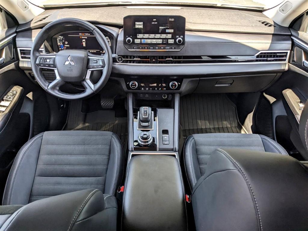 used 2024 Mitsubishi Outlander car