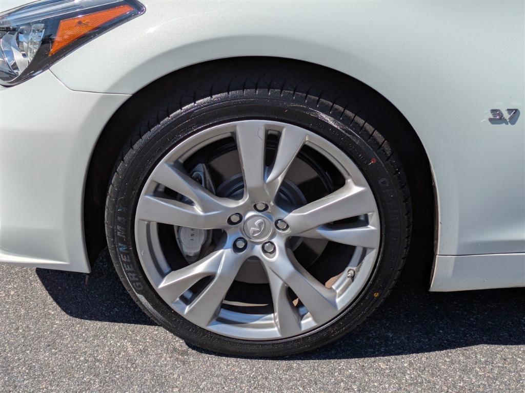 used 2015 INFINITI Q70 car, priced at $16,995