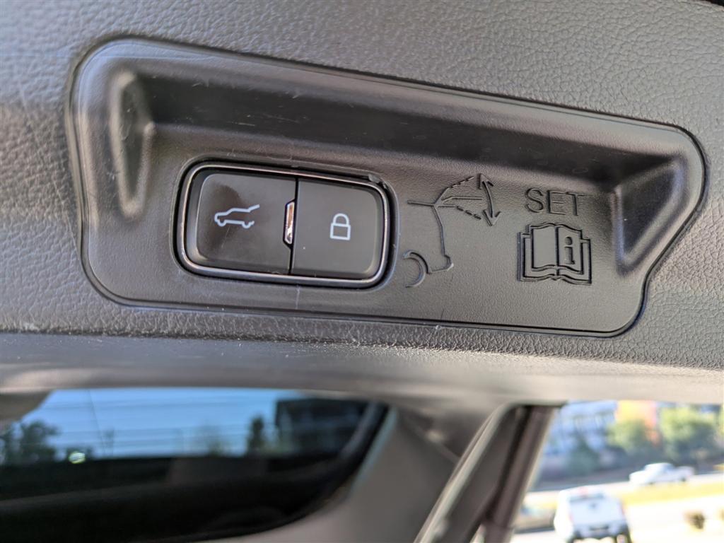 used 2021 Ford Explorer car