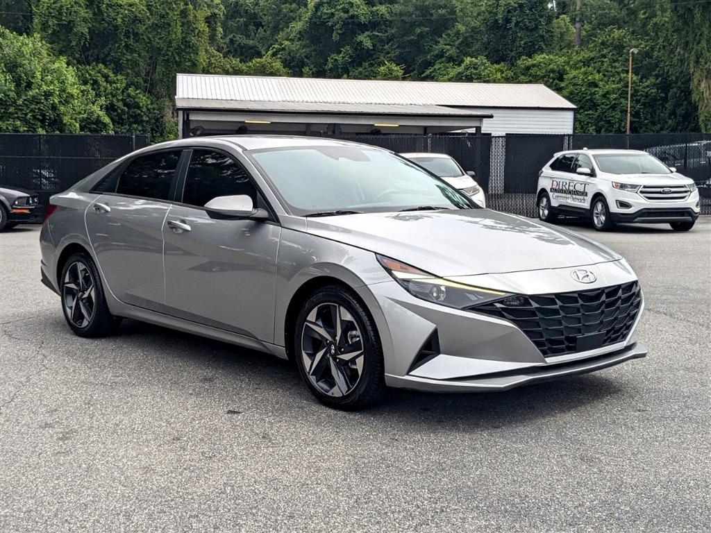 used 2023 Hyundai Elantra car