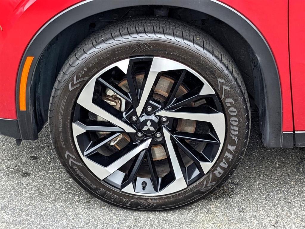 used 2023 Mitsubishi Outlander car, priced at $23,995