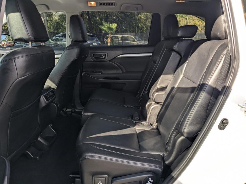 used 2019 Toyota Highlander car, priced at $23,995