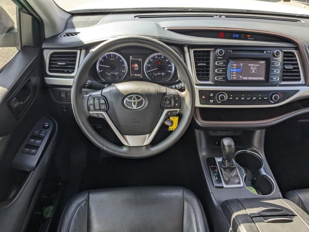 used 2019 Toyota Highlander car, priced at $23,995