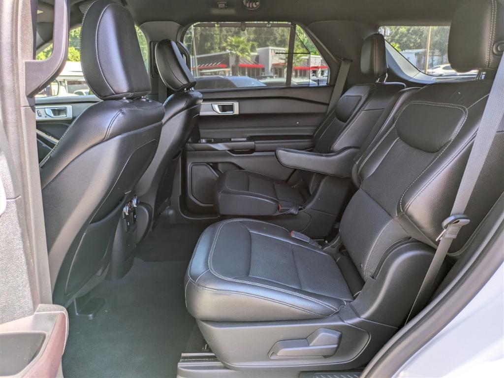 used 2020 Ford Explorer car