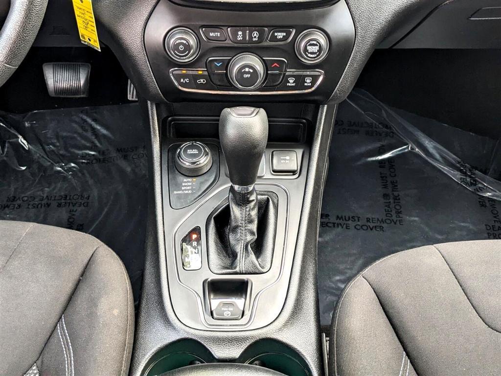 used 2020 Jeep Cherokee car