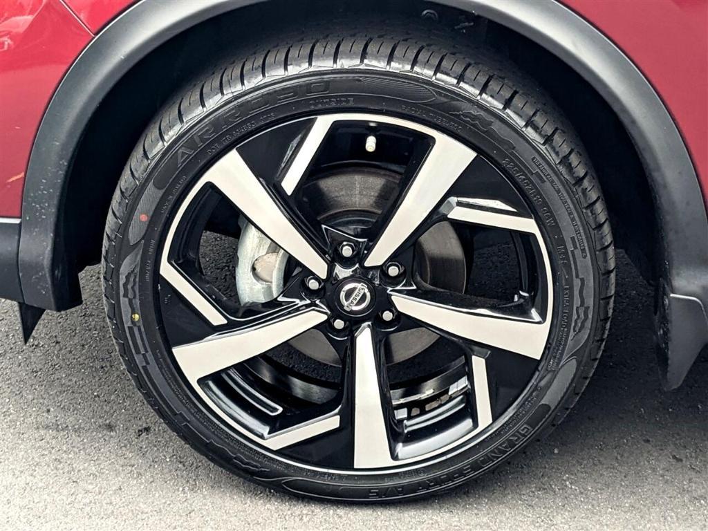 used 2020 Nissan Rogue Sport car, priced at $21,995