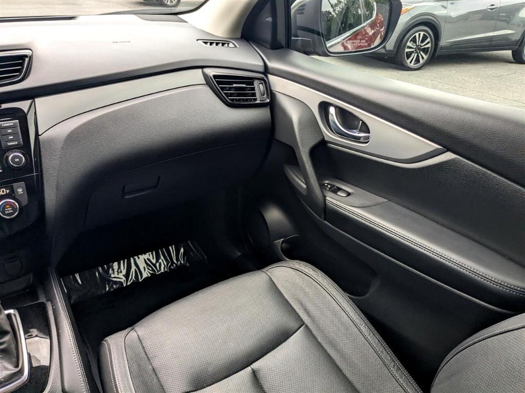 used 2020 Nissan Rogue Sport car, priced at $21,995