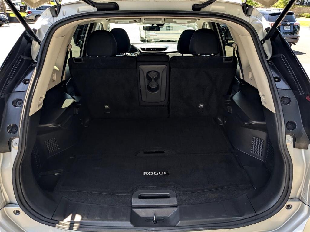 used 2019 Nissan Rogue car