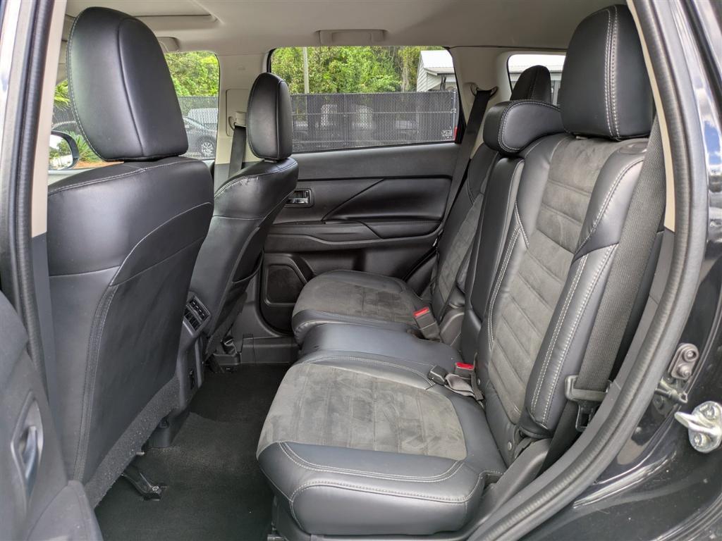 used 2020 Mitsubishi Outlander car