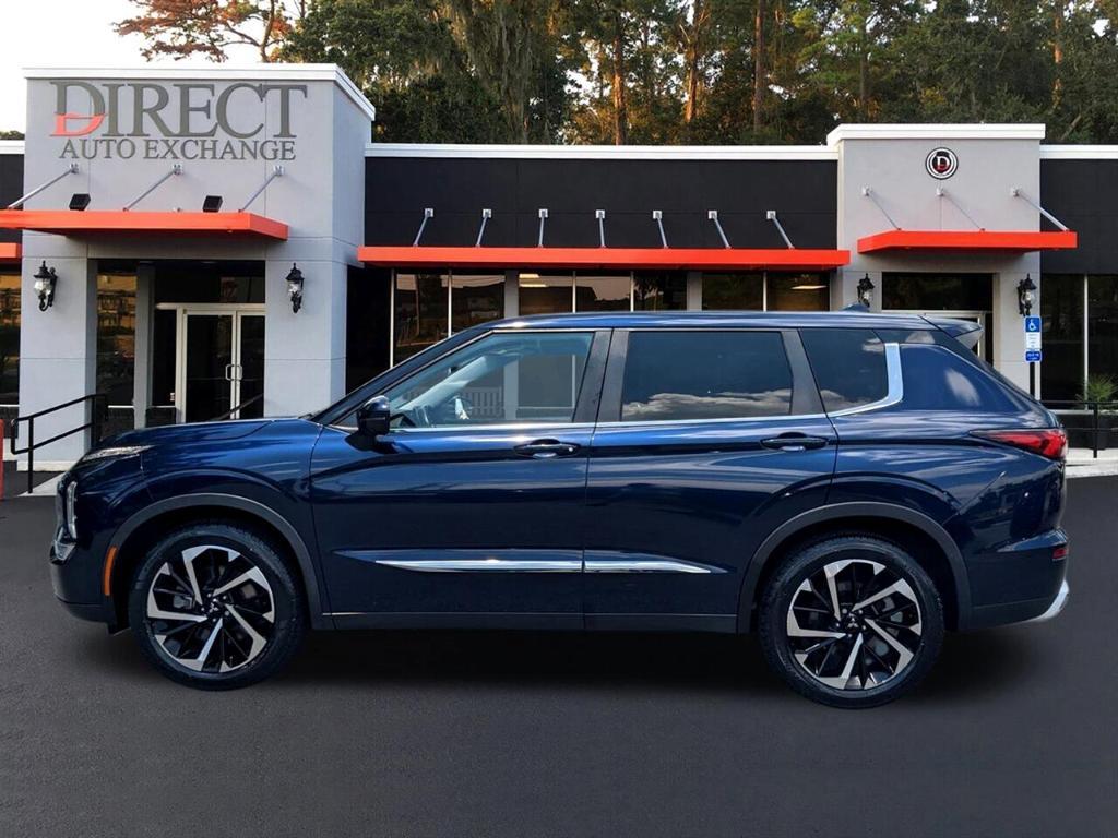 used 2023 Mitsubishi Outlander car, priced at $21,995