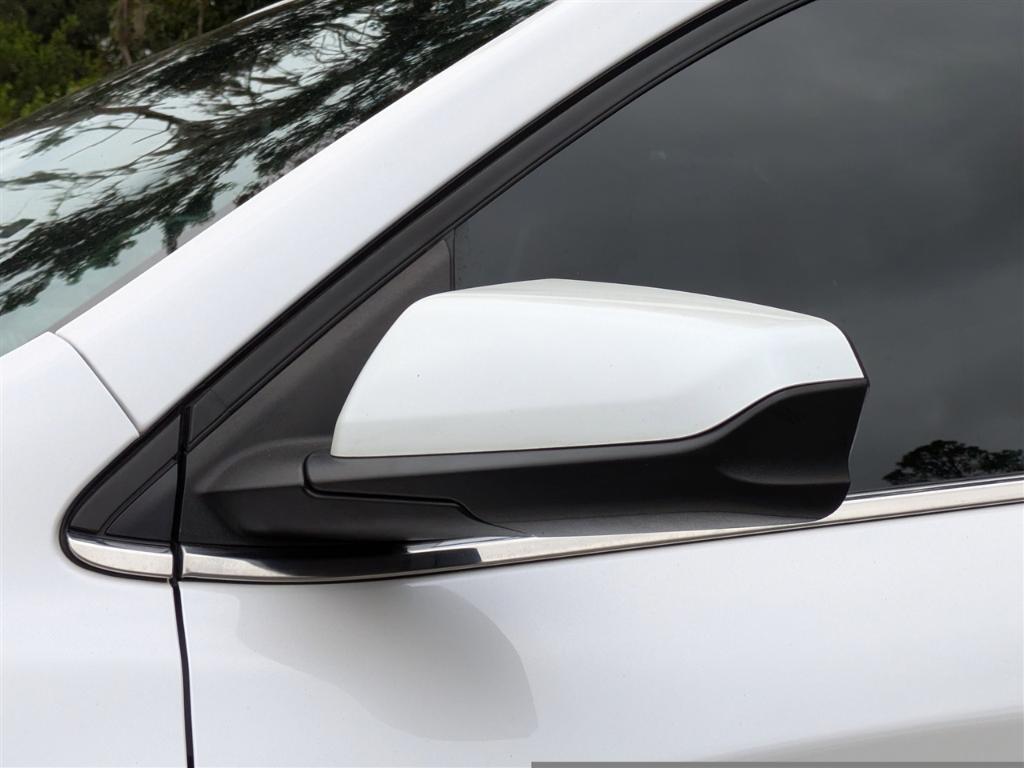 used 2022 Chevrolet Equinox car, priced at $23,995
