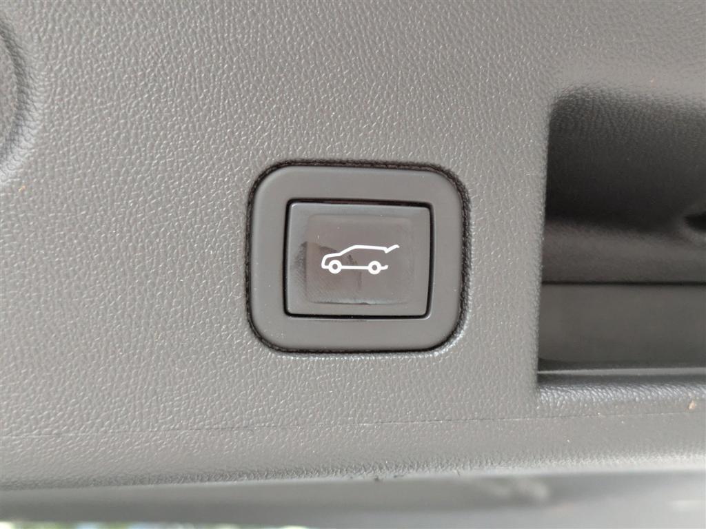 used 2022 Chevrolet Equinox car, priced at $23,995