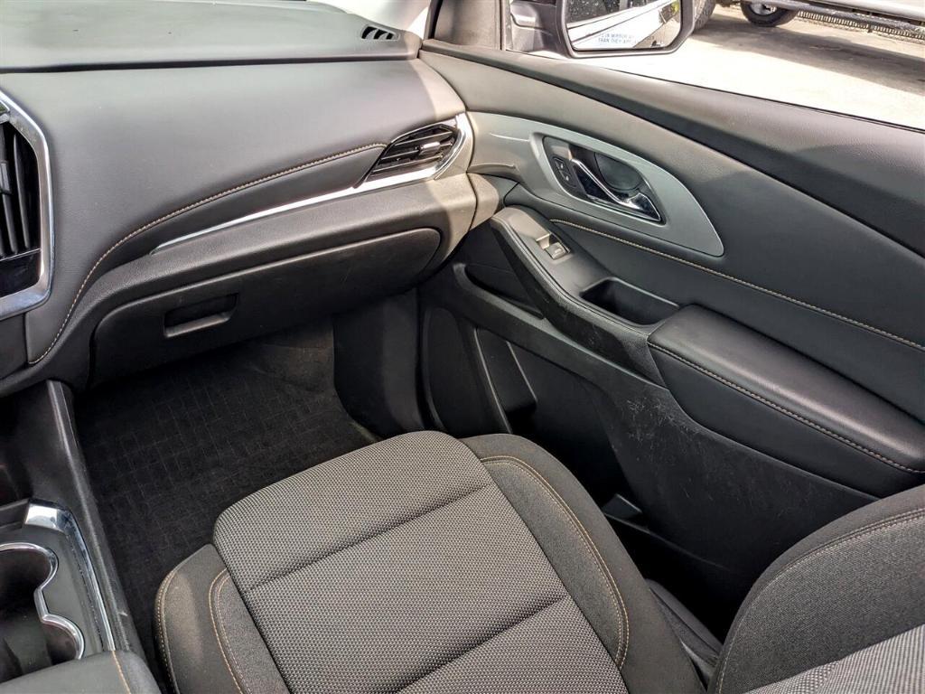 used 2021 Chevrolet Traverse car, priced at $27,995