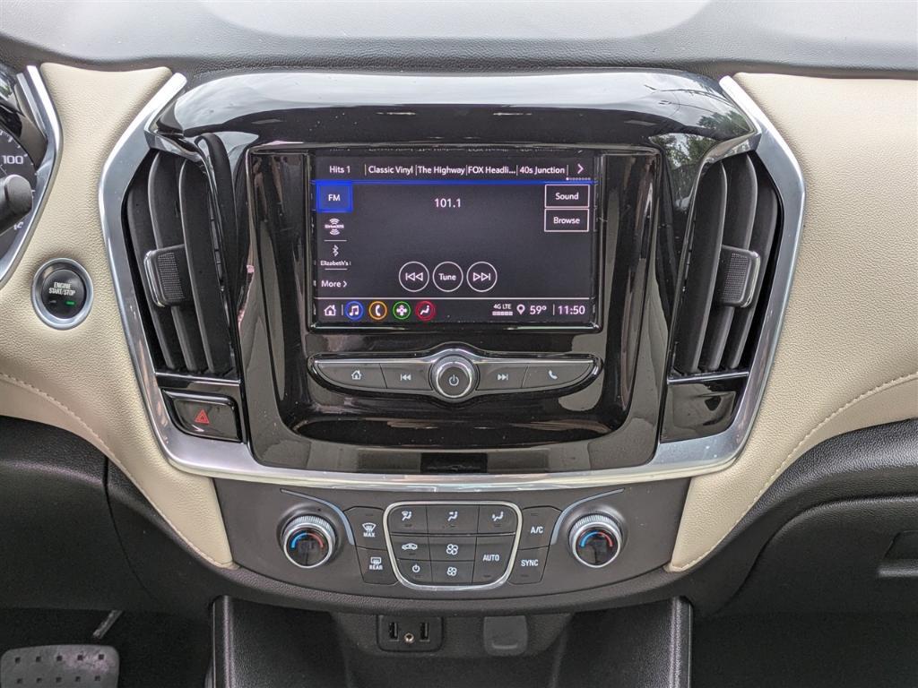 used 2022 Chevrolet Traverse car, priced at $25,995