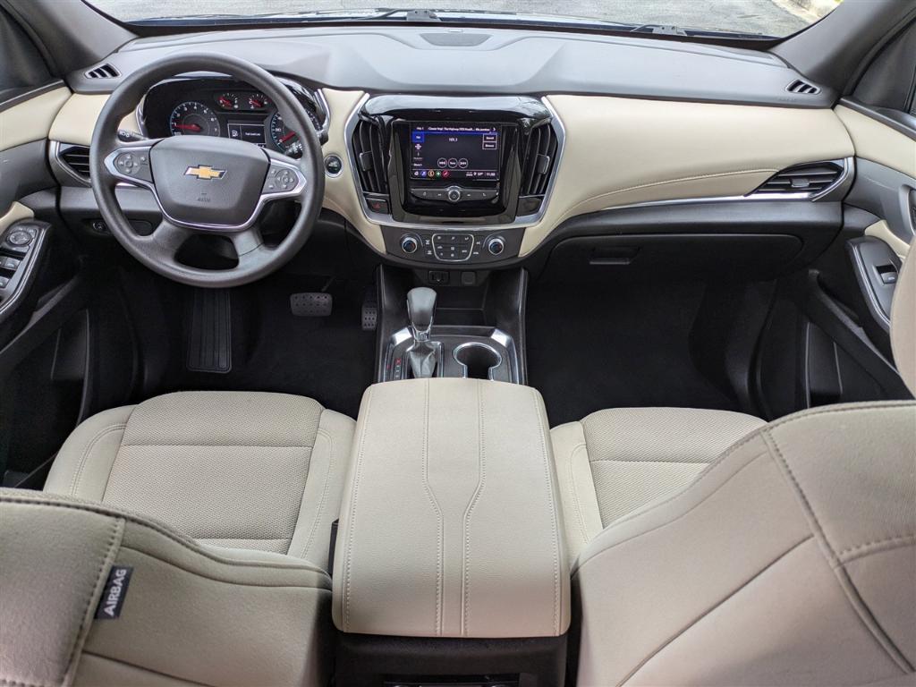 used 2022 Chevrolet Traverse car, priced at $25,995