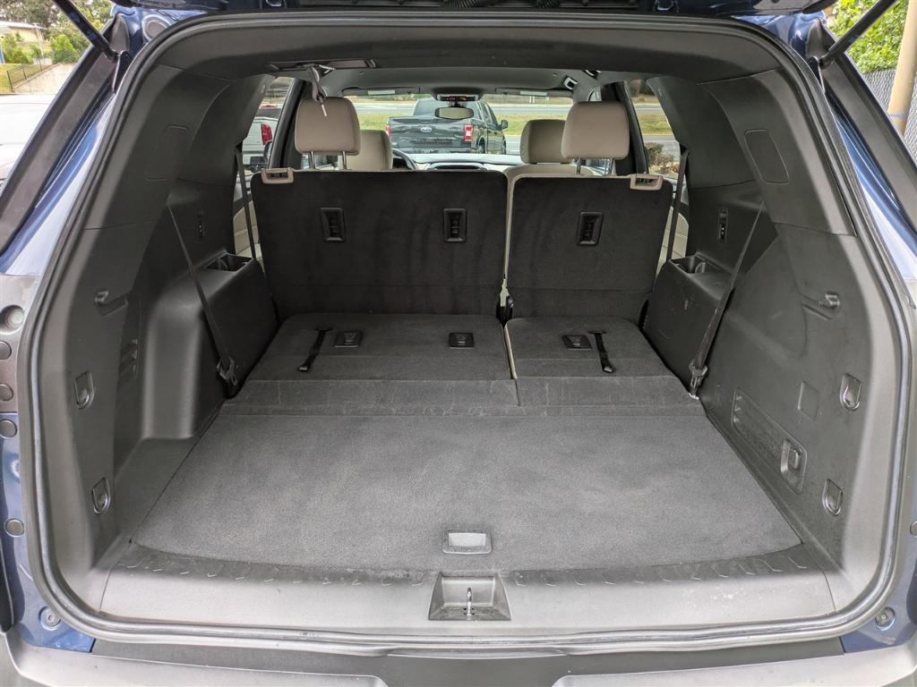 used 2022 Chevrolet Traverse car, priced at $25,995