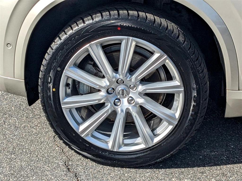 used 2018 Volvo XC90 car, priced at $25,995