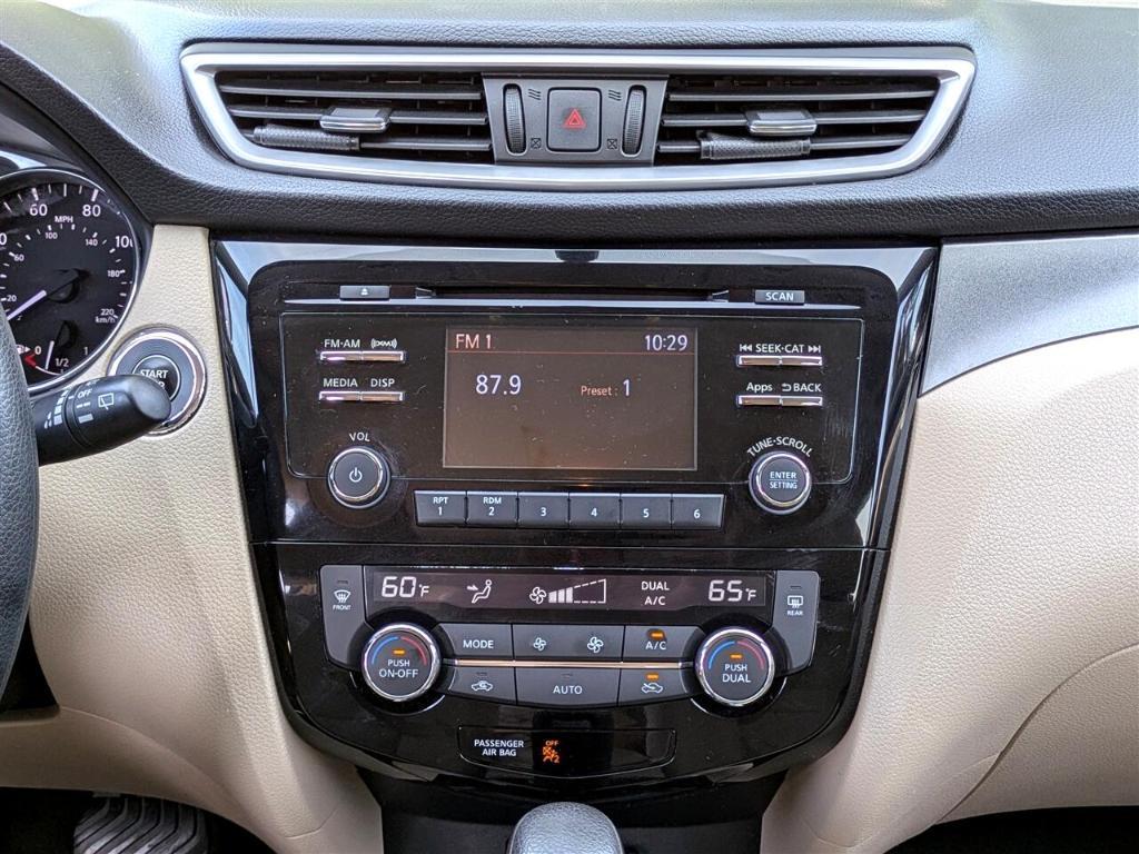 used 2016 Nissan Rogue car