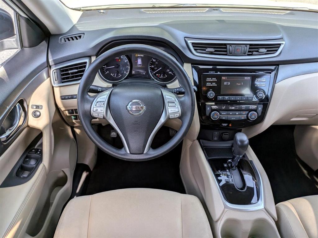 used 2016 Nissan Rogue car