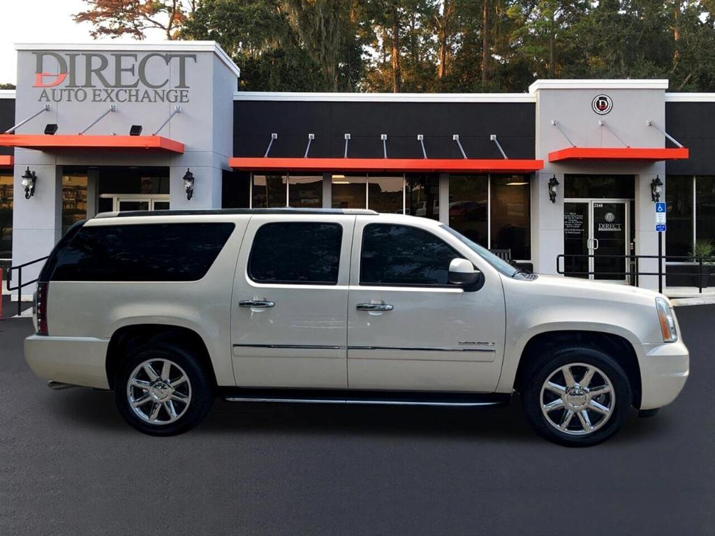 used 2014 GMC Yukon XL car, priced at $19,995