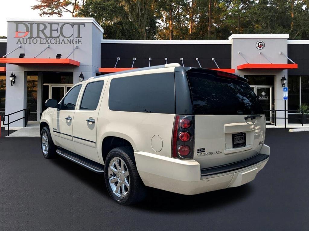 used 2014 GMC Yukon XL car, priced at $19,995
