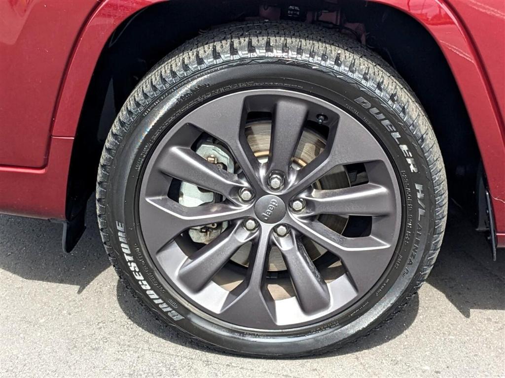 used 2019 Jeep Cherokee car