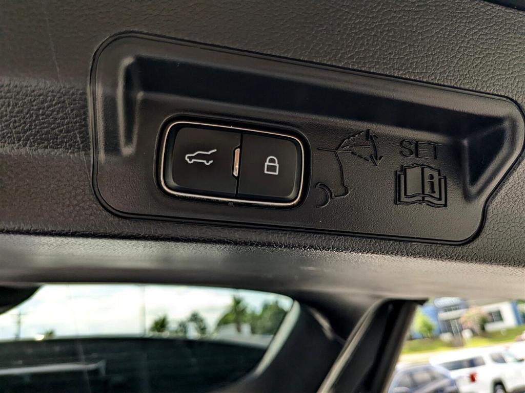 used 2020 Ford Explorer car, priced at $24,995