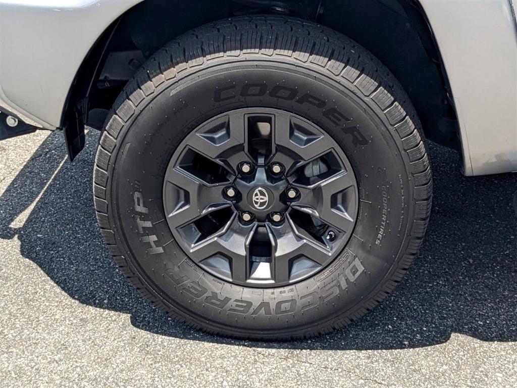 used 2014 Toyota Tacoma car, priced at $18,995