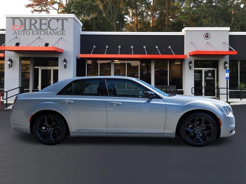 used 2022 Chrysler 300 car, priced at $25,995