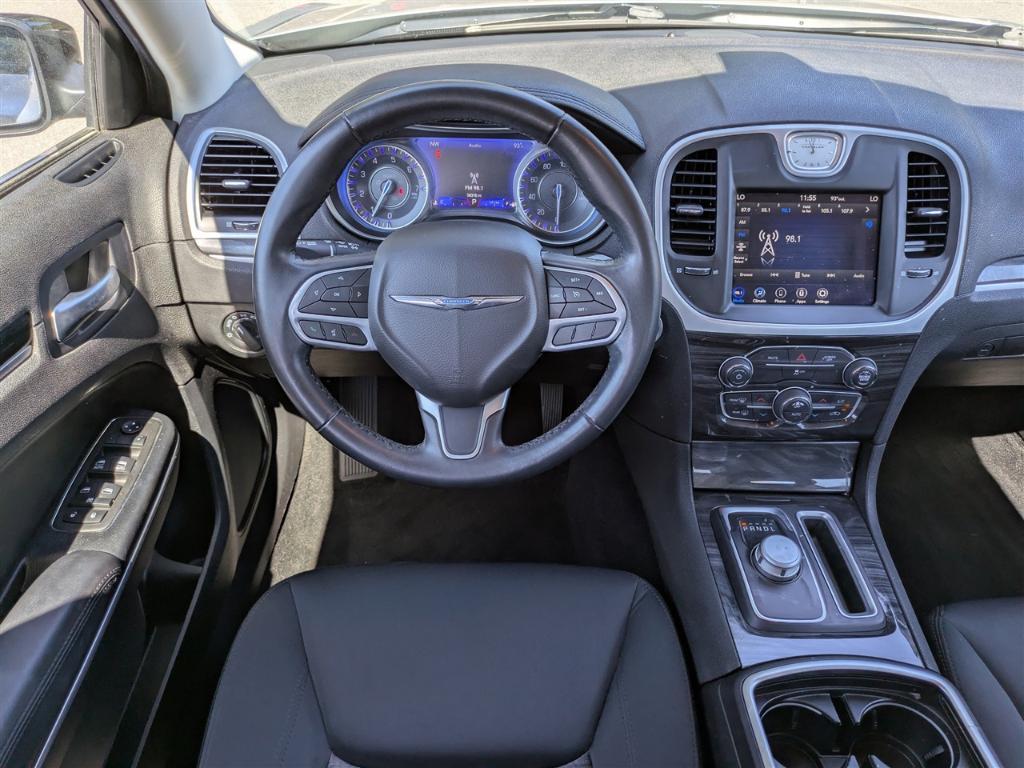 used 2022 Chrysler 300 car, priced at $25,995