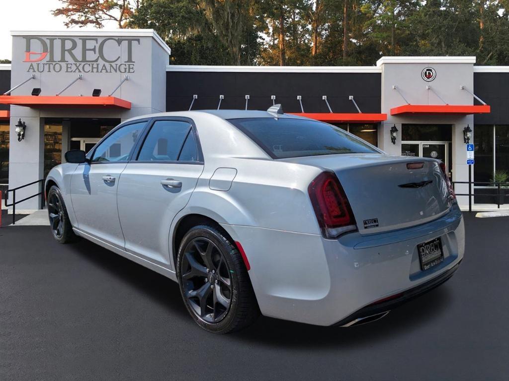 used 2022 Chrysler 300 car, priced at $25,995