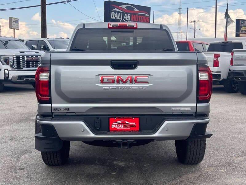 used 2024 GMC Canyon car, priced at $26,995