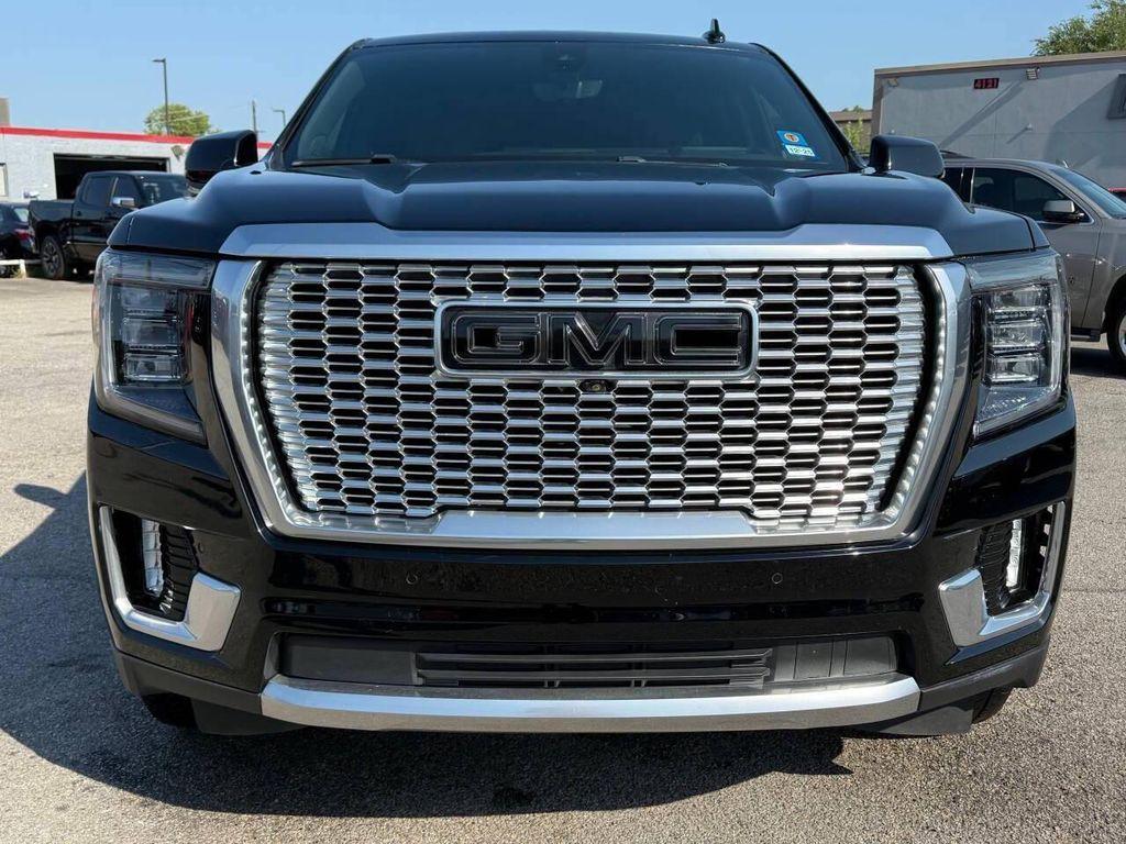 used 2022 GMC Yukon XL car, priced at $43,995