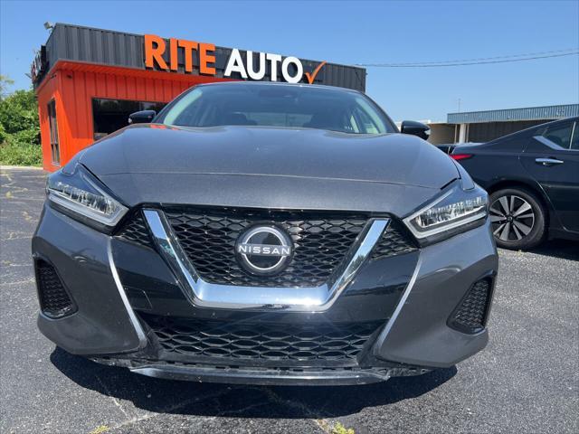 used 2023 Nissan Maxima car, priced at $25,997