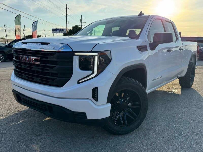 used 2024 GMC Sierra 1500 car, priced at $28,995
