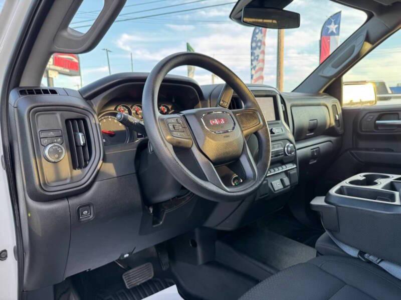 used 2024 GMC Sierra 1500 car, priced at $28,995