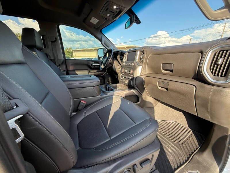 used 2022 Chevrolet Silverado 2500 car, priced at $39,995