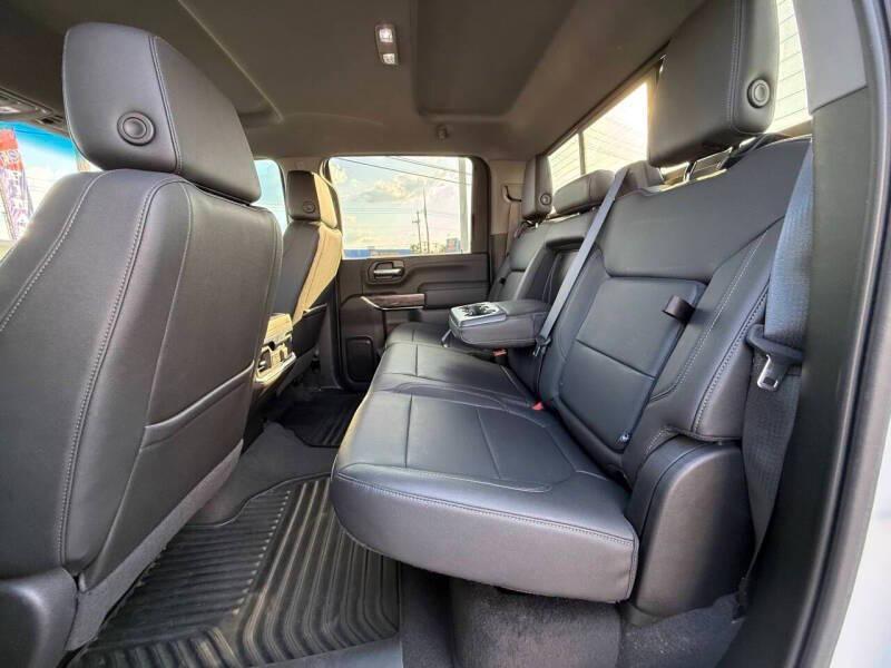 used 2022 Chevrolet Silverado 2500 car, priced at $39,995