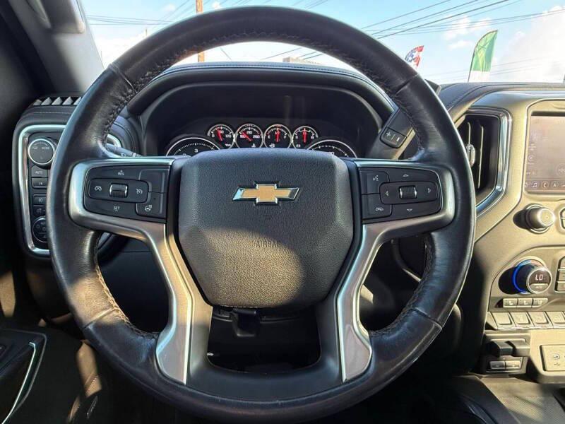 used 2022 Chevrolet Silverado 2500 car, priced at $39,995