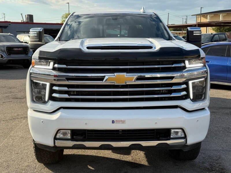 used 2022 Chevrolet Silverado 2500 car, priced at $39,995
